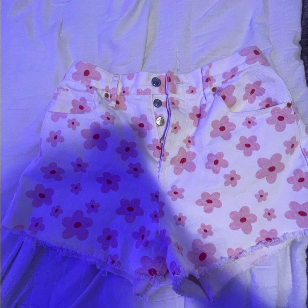 White jean shorts with pink flowers 27 waist from pacsun